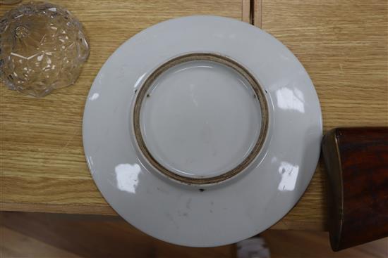 A Chinese plate decorated with a tiger diameter 26cm